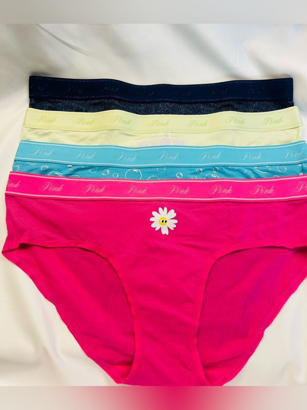PINK Victoria's Secret Logo Cotton Hiphuggers (4pairs). New With Tags